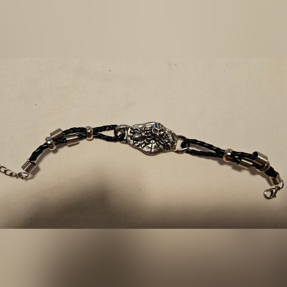 Skull bracelet